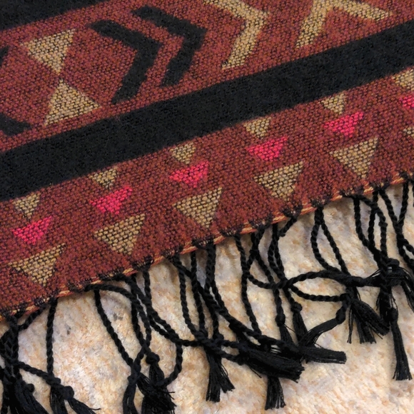 Southwestern design wrap - Picture 3 of 6